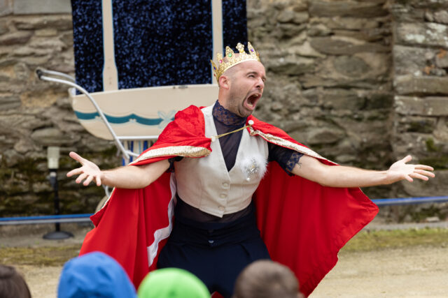 LE LAC DES CYGNES – LES ECHAPPES DU BAL – Noyal sur Vilaine