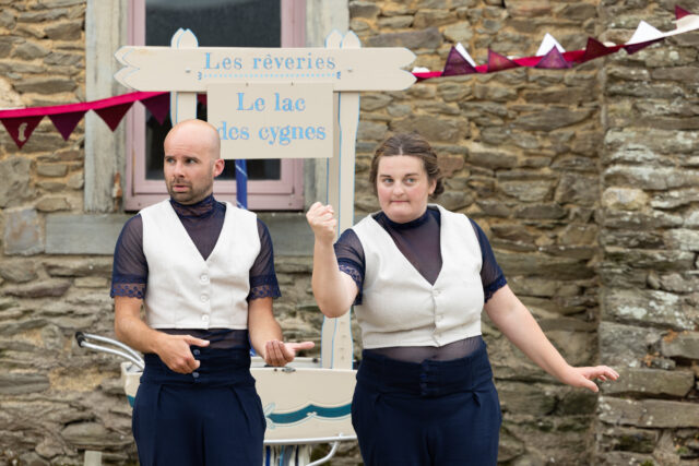 LE LAC DES CYGNES – LES ECHAPPES DU BAL – Noyal sur Vilaine